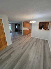 Huston Flooring LLC - Flooring showroom 3