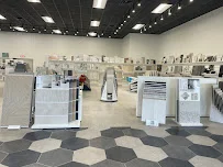 Florida Tile - Flooring showroom 2