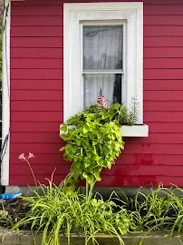 All Stressed Out Custom Designs llc - Flooring showroom 4