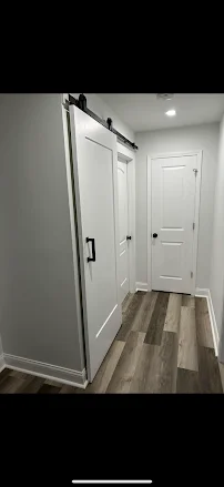 1 Shot Renovations - Flooring showroom 1