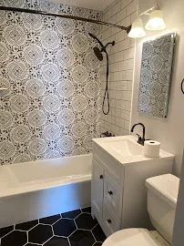 Big Brother Floors And More LLC - Flooring showroom 4