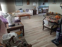 Floor Coverings International Cincinnati East - Flooring showroom 1